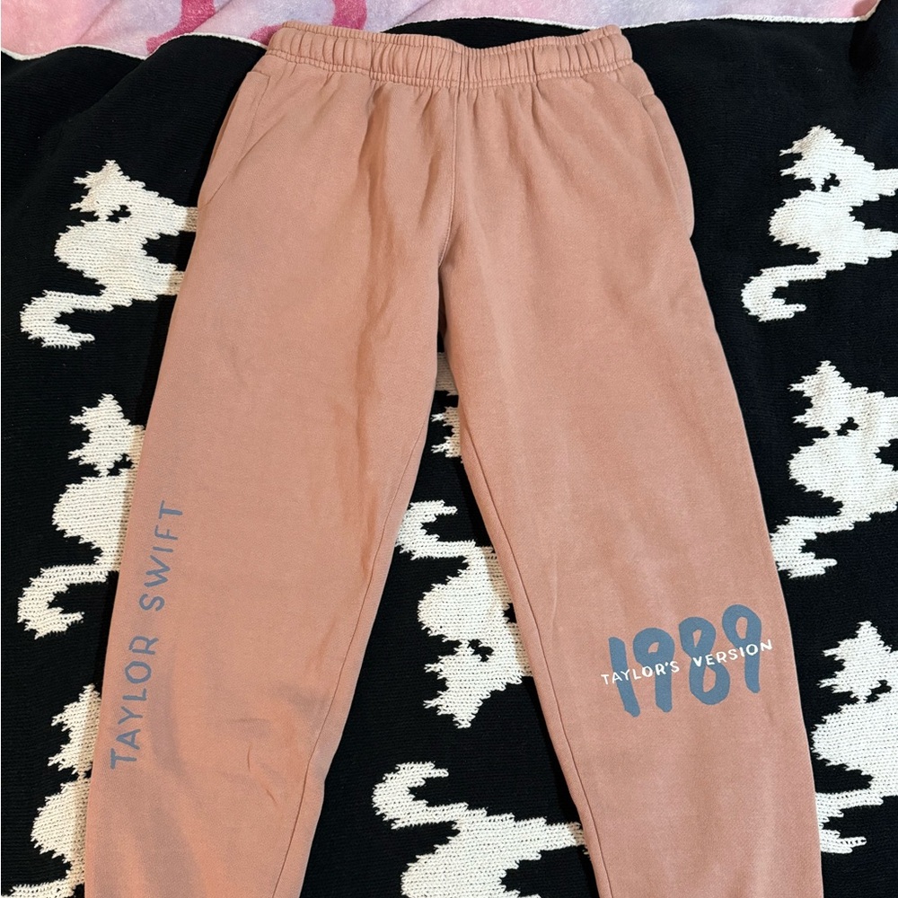 1989 Taylor’s Version Pink sweatpants